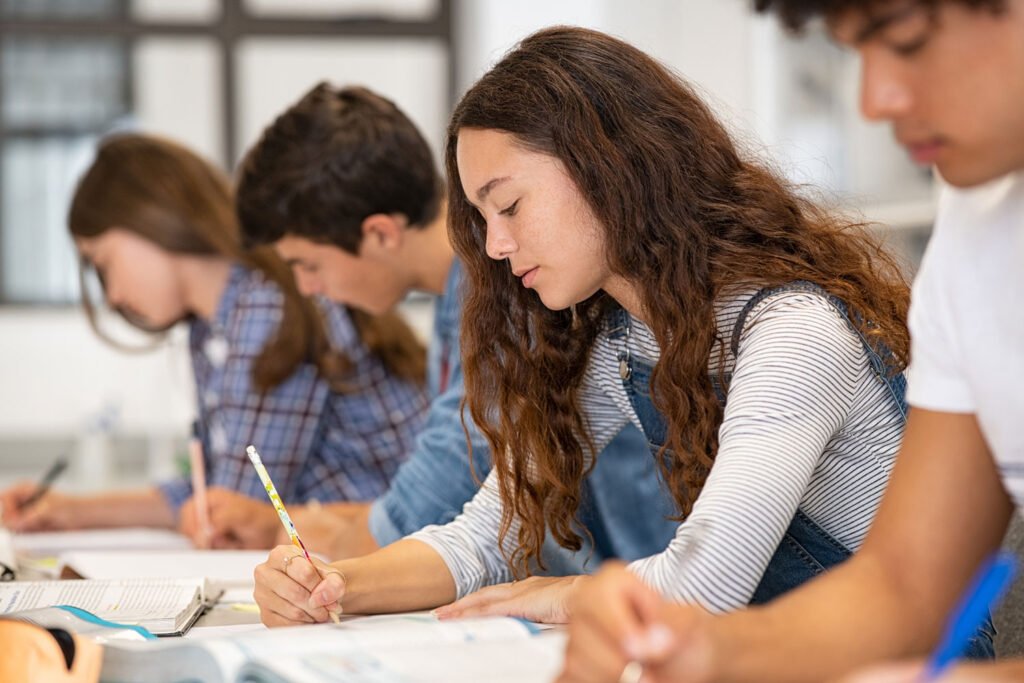 How to avoid distractions while studying, science facts